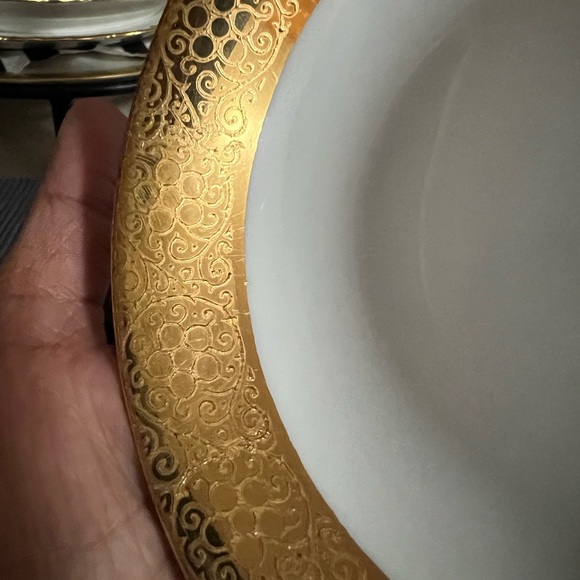 Vntg. Royal LB Bavaria single serving bowl. Signed warranted 18k gold. 5.4”x1.2” - Picture 9 of 14